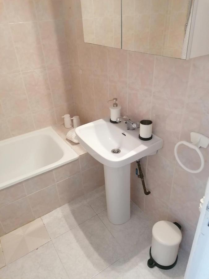 Lovely Apartment In Front Of The Beach. Fuengirola Kültér fotó